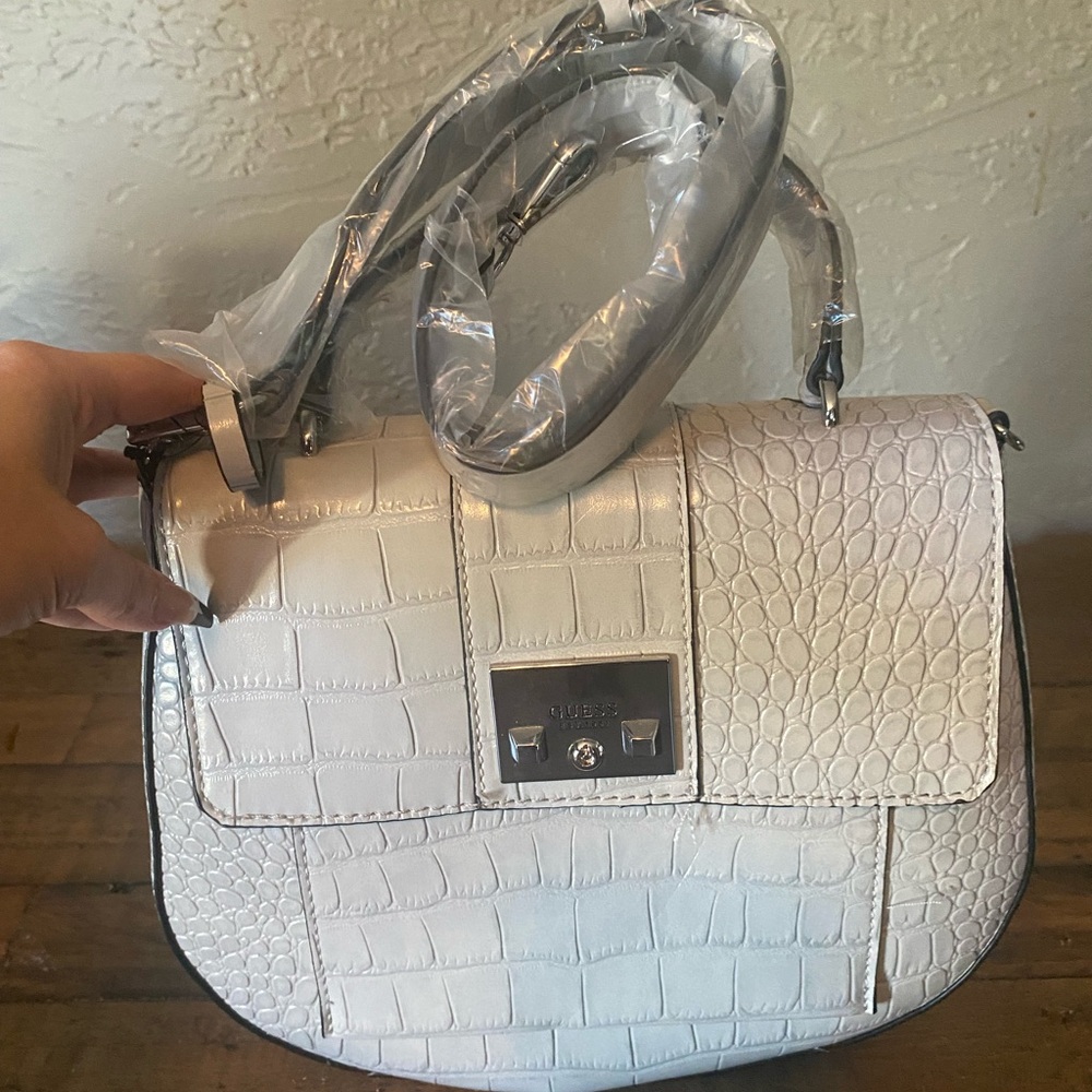 Brand new guess purse